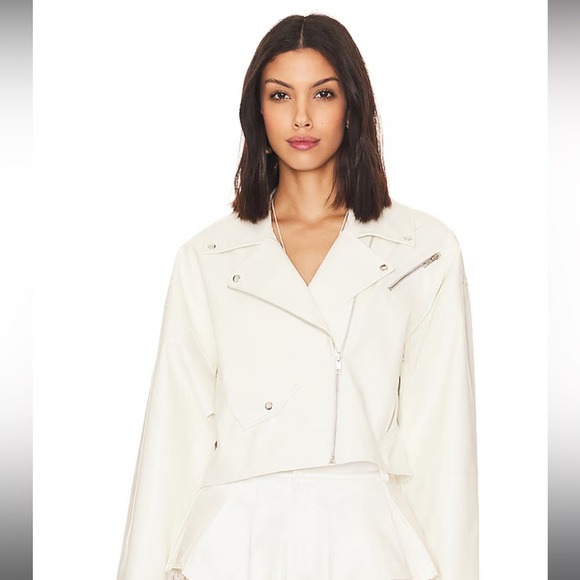 Brand new Bride Jacket in White from Lovers and Friends - Picture 4 of 4